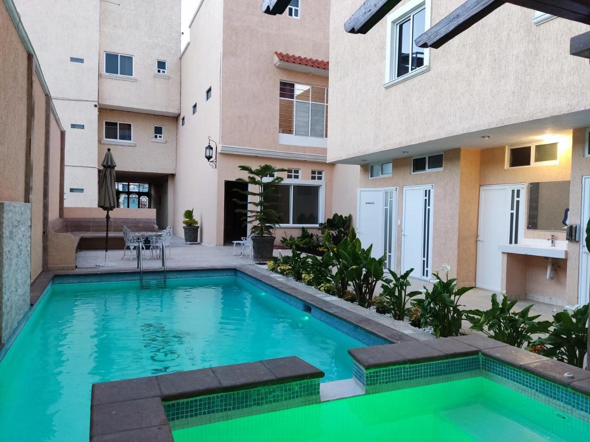 Hotel Casa Garatusa Yuriria Екстер'єр фото