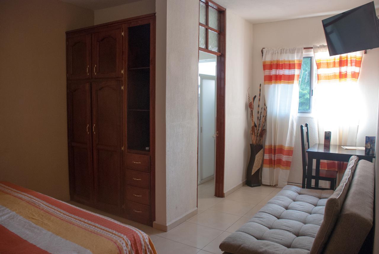 Hotel Casa Garatusa Yuriria Екстер'єр фото